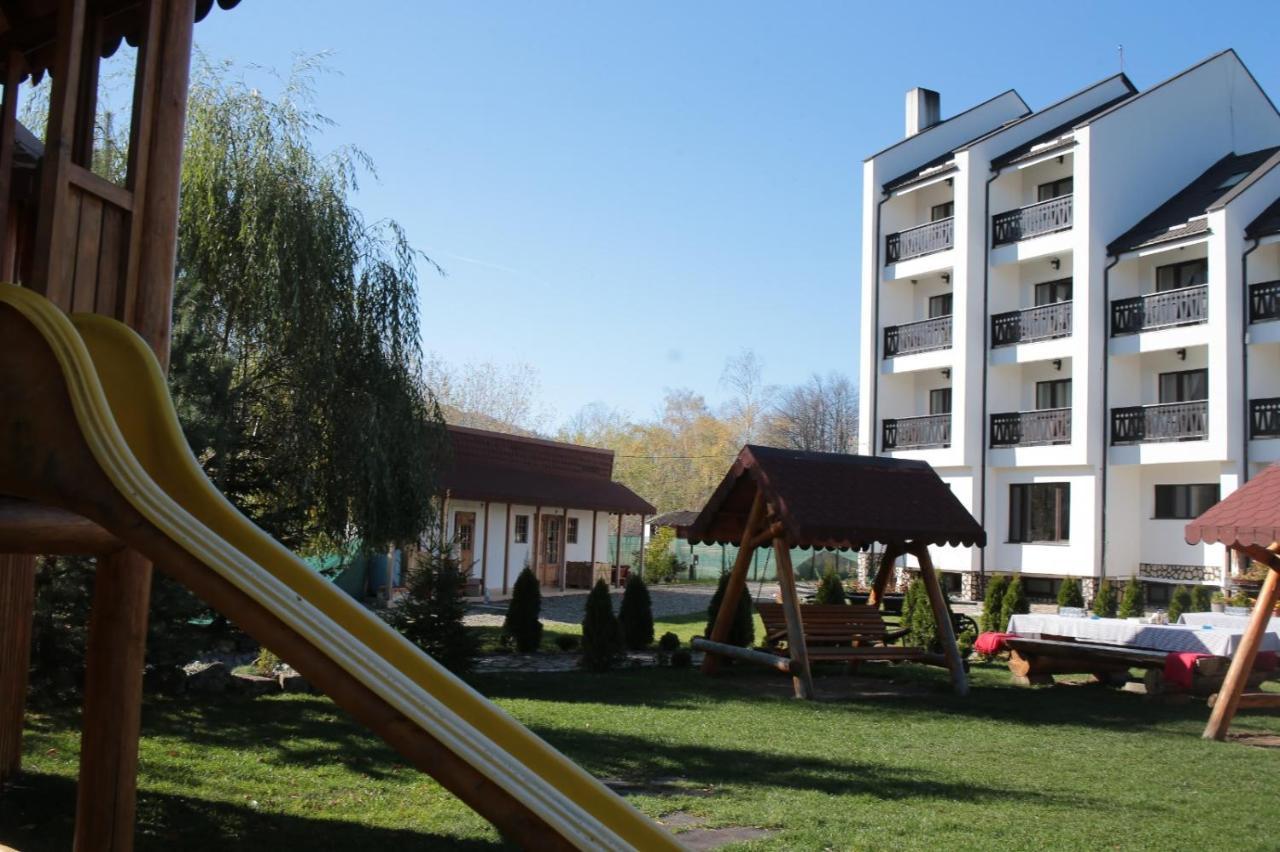 Pensiunea Casa Doamnei Voronet Gura Humorului Buitenkant foto